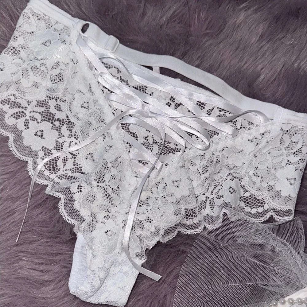 2pc Elegant White Lace Lingerie